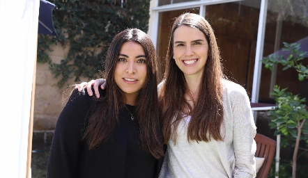  Sofía Zúñiga y Ana Gaby González.