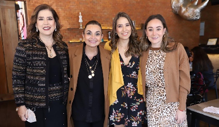  Cristina Galán, Morena Pérez Espinosa, Cristina Kasis y Carmelita Cordero.