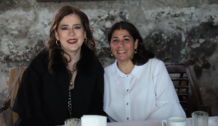  Cristina Galán y Dalel Kasis.