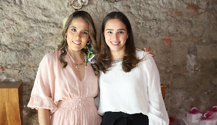  Cristina Kasis y Bárbara Mejía.