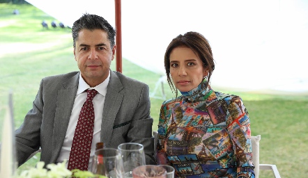  Israel Hernández y Alejandra de los Santos.