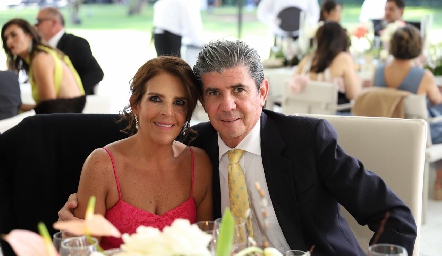  Lucila Hernández y Héctor Obregón.