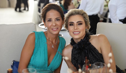  Alejandra Zavala y Claudia Oliva.