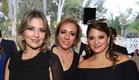  Elsy Guerra, Karina Ramos y Chelito Padrón.