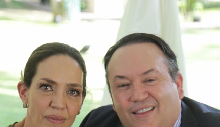  Cecilia Martínez y Gerardo.