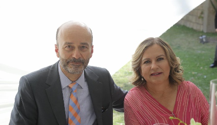  Ricardo Estrada y Marlú Mendizábal.