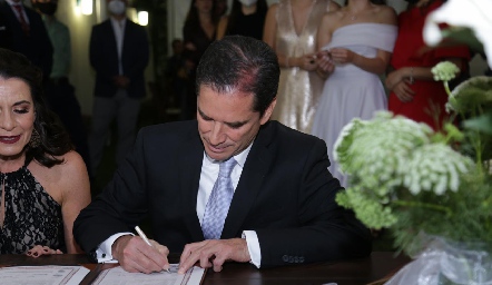  Miguel Álvarez.