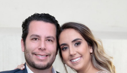  Pablo Castillo y Lu Borbolla.