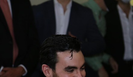 Miguel.