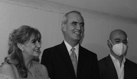 Luz María Mejía y Miguel Martínez, papás de Miguel.