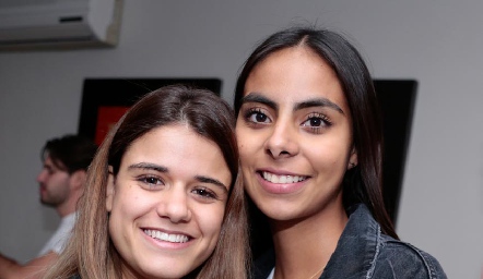  Isa Pizzuto y Ximena Anaya.