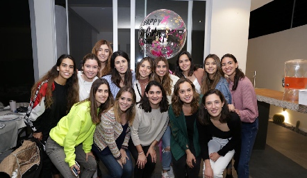  Rocío de la Vega con sus mejores amigas.