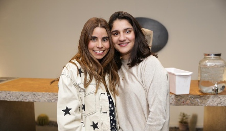  Rocío de la Vega y Marcela Duque.