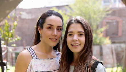  Ximena Castillo y Fer Cossío.