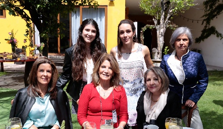  Acompañando a Ximena.