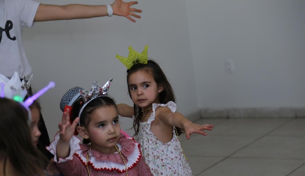  Ale y María Pía.