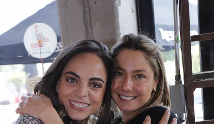  Marcela y Paty Córdova.