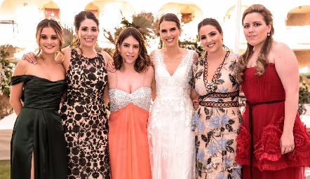  Sofía Medina, Andrea Lorca, Maru González, Ana Gaby González, Miriam González y Priscila Gordoa.