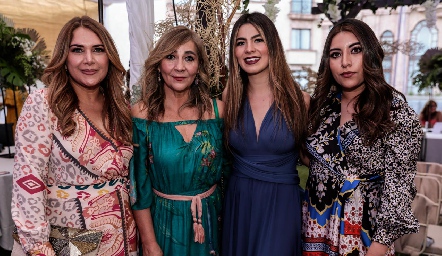  Fernanda Zúñiga, Cristina Córdova, Ana Sofía Muñizy Sofía Zúñiga.