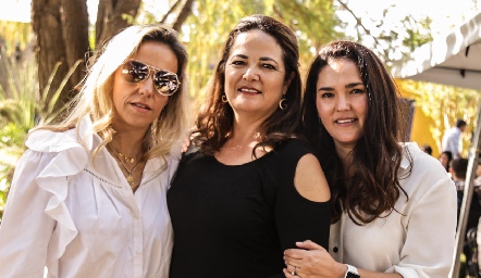 Mónica Labastida, Paulina Gordoa y Ana Paula Valdés.