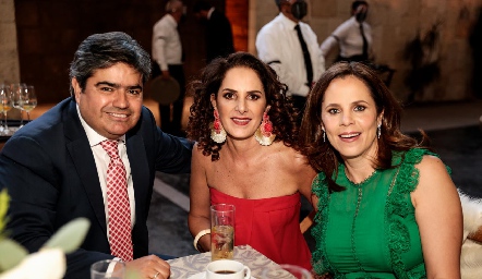  Paco Leos, Alejandra Meade y Paty Fernández.