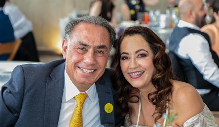  Gerardo Chevaile y Silvia Medrano.