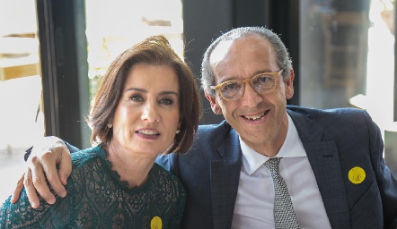  Gabriela Andrés y Enrique Díaz Infante.