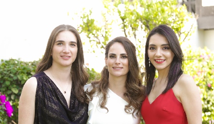  Paola Musa, Jessica y Irene Sarquis.