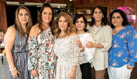  Aida con sus futuras cuñadas, Albis, Claudia, Yolis, Raquel y Gaby Altamirano.