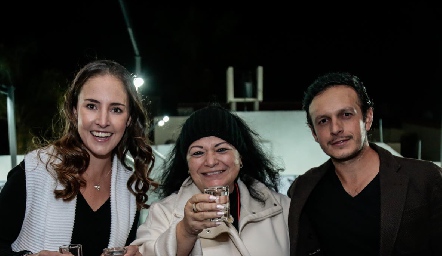  María Pau Hernández, Marcelle Coulon y Javier Ramírez.
