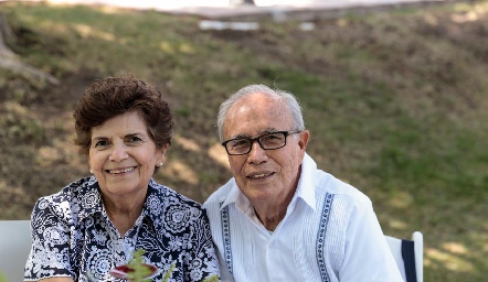  Cuquis y Javier Vallejo.