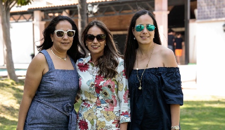  Vero, Paty y Cristina Vallejo.