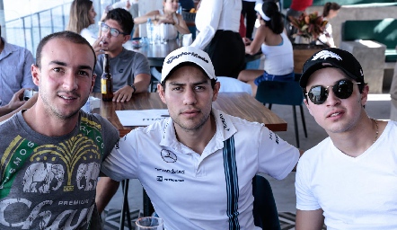  Alejandro Villalobos, Joel González y Rodrigo Jerez.