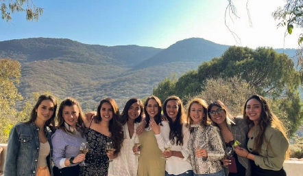  Iliana Rodríguez, Montse Hernández, Roxana Agundis, Sandra Rojas, María Canales, Fer Loza, Karla Puente, Stephanie Cortés y Mariel Romero.