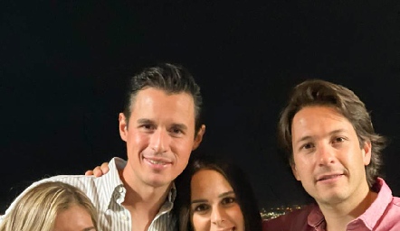 Marce Zacarías, Marco Zarzosa, Clau Antunes y Mauricio Dibildox.