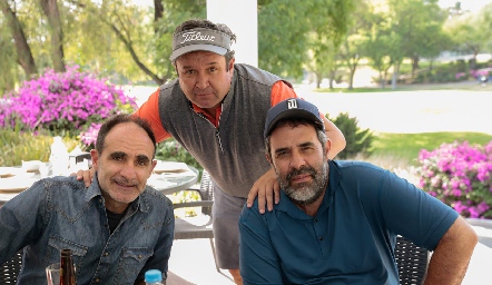  Juan Carlos, Humberto y Fernando Abaroa.