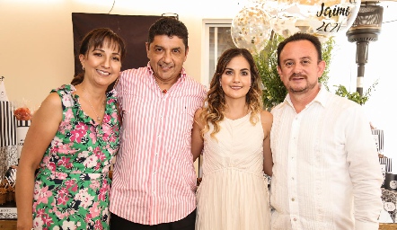  Nereida Anaya, Jaime Borjas, Zaira y Arturo Hervert.