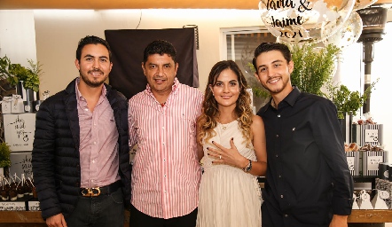  Daniel, Jaime, Zaira y Santiago.