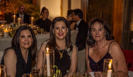 Lourdes Ramírez, María del Pilar Ramírez y Lourdes Igaurta.
