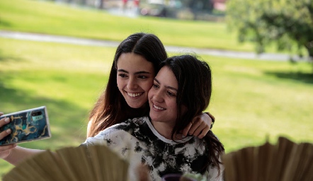  Irene Abud y Jimena Ortiz.