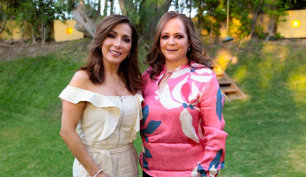  Silvia Tapia y María de Jesús Veliz.
