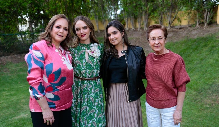  María José Veliz, María Malo, Sofía Garfias y Tita Gutiérrez.