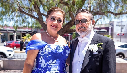 Gloria Leiva y Rodolfo Ramos, papás de la novia.