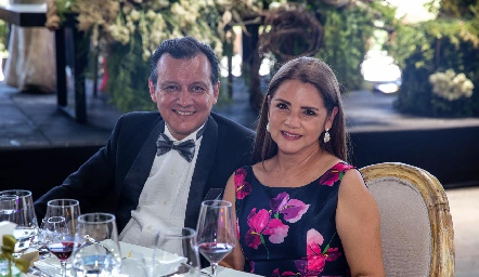  Miguel y Alma Leiva.