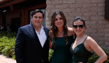  Aurelio Cadena, Carla Moreno y Laura Cadena.