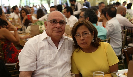  Fernando y Leticia Conde.