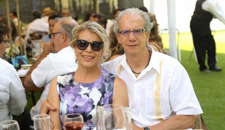  Cecilia Macías y Hugo Barragán.