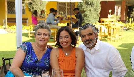  Jorge Ruíz, Angélica Meléndez y Laura Lozano.