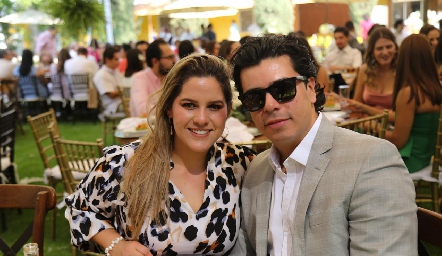  Eduardo Cardiel y Araceli Escalante.