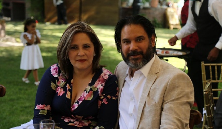  José Guzmán y Liz Martínez.